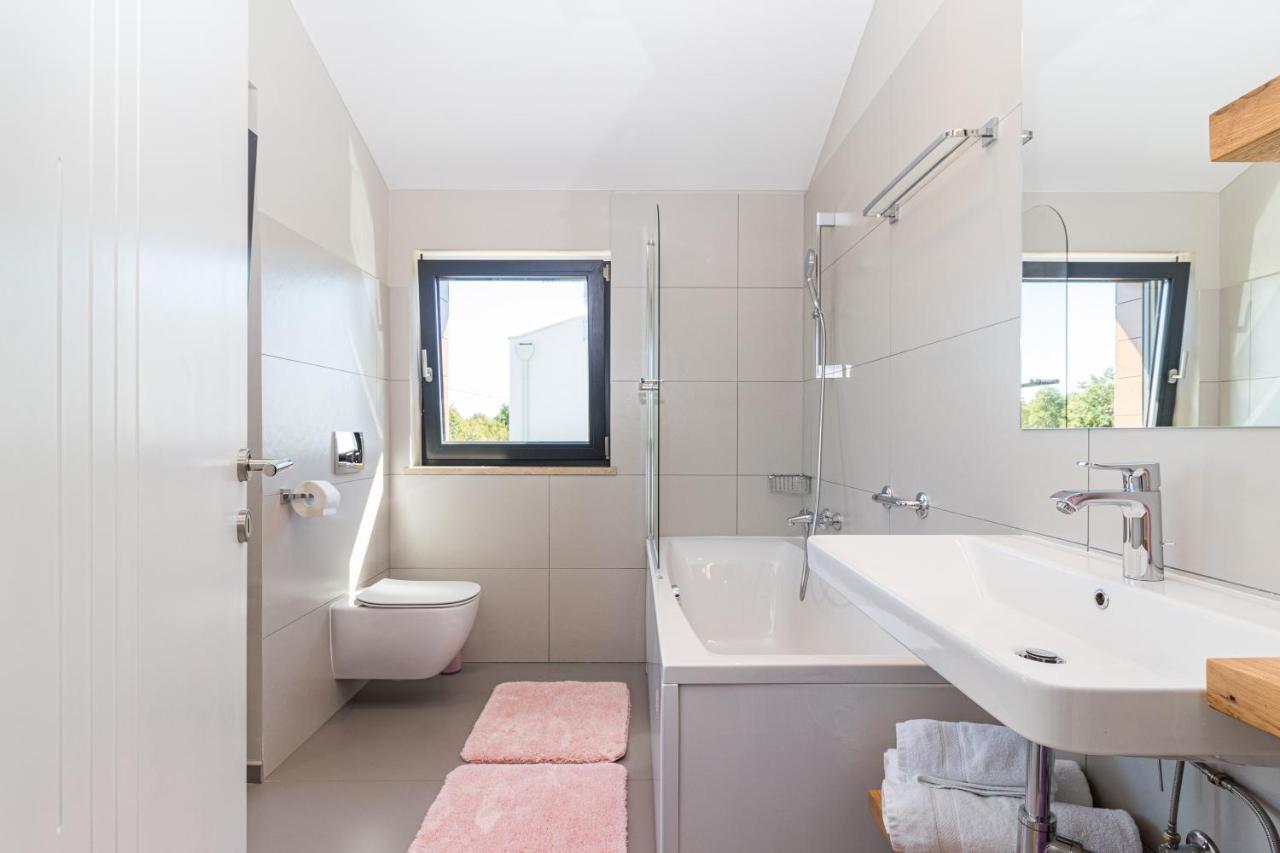 Villa Eleonora, Luxury Villa In Visnjan, Zuzici, Near Porec Екстериор снимка